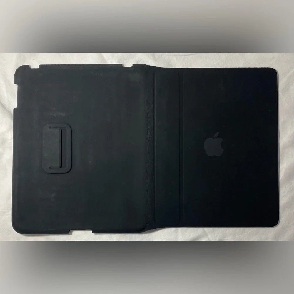 APPLE • Authentic • iPad Cover • Black • Used condition